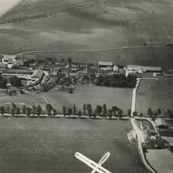 Vue aérienne des fermes Pluchet et Dailly, 1927  © IGN